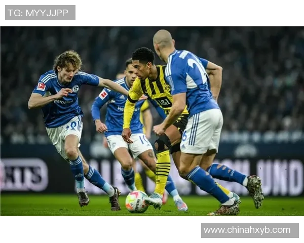 沙尔克04客场大胜,重返德甲前十位置稳固达标 沙尔克04客场大胜,重返德甲前十位置稳固达标